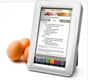 Экран тач-скрин и цена $300 за обновляемую книгу рецептов