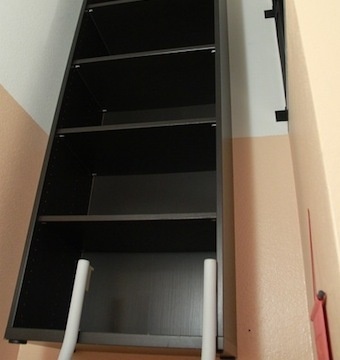 suspended-bookshelf